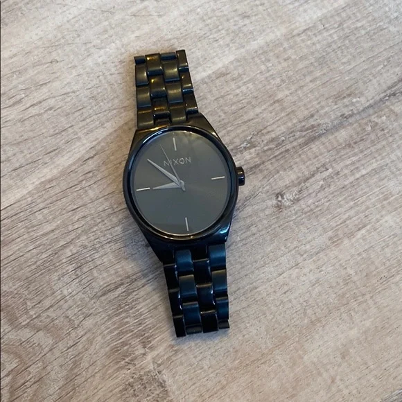 Nixon | Accessories | Nwot Nixon The Idol Black Watch | Poshmark display picture 1